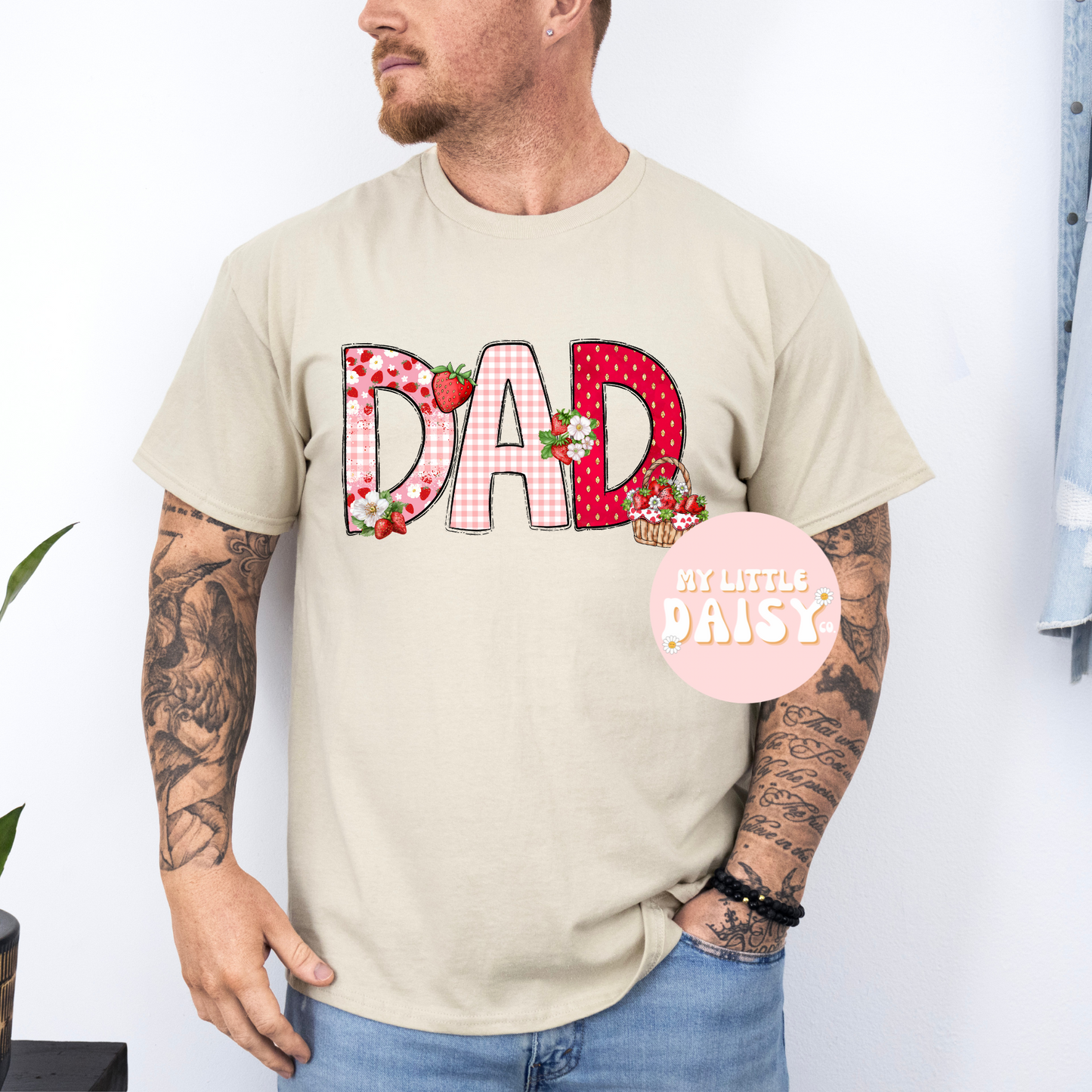 Strawberry Mama & custom design shirt/sweatshirt