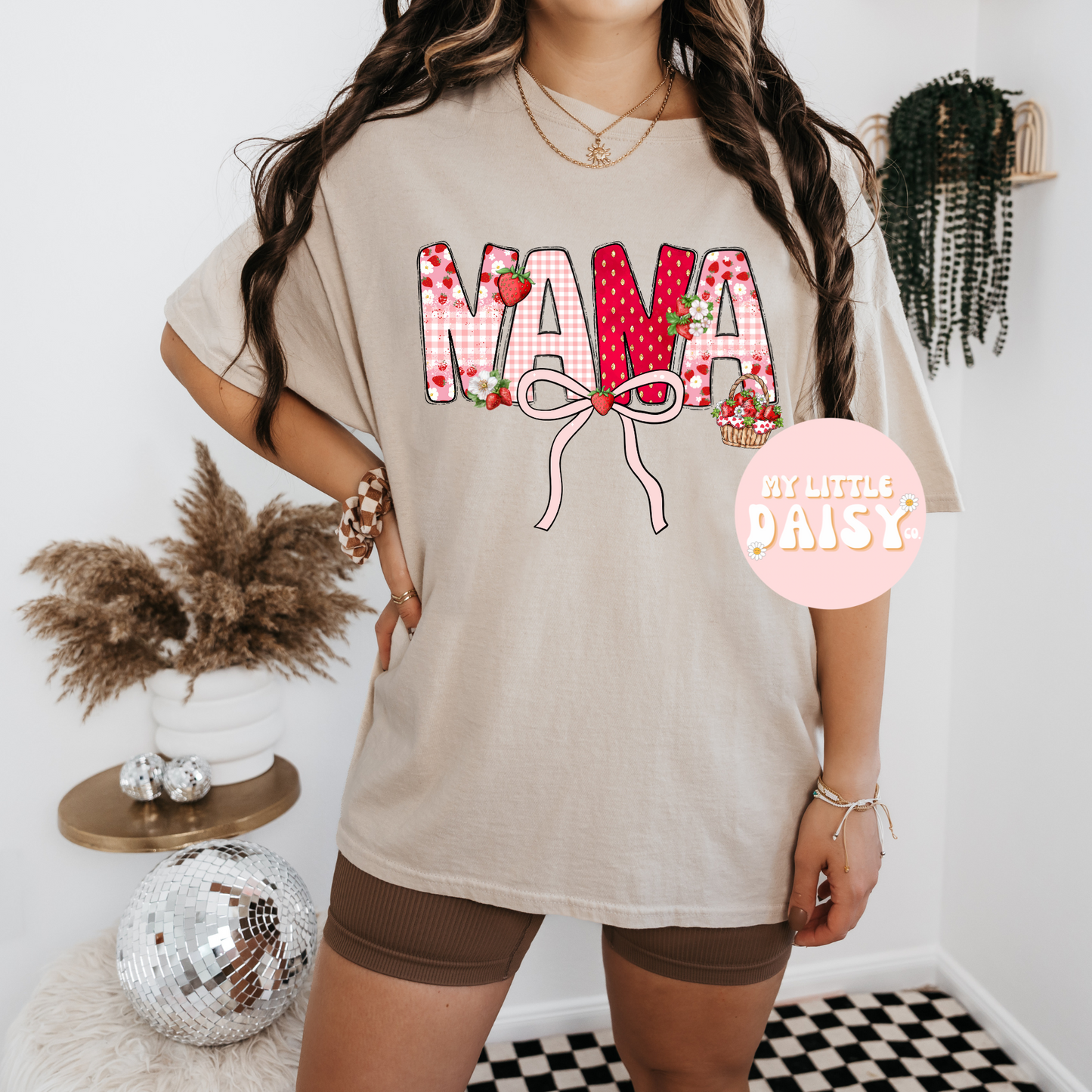 Strawberry Mama & custom design shirt/sweatshirt
